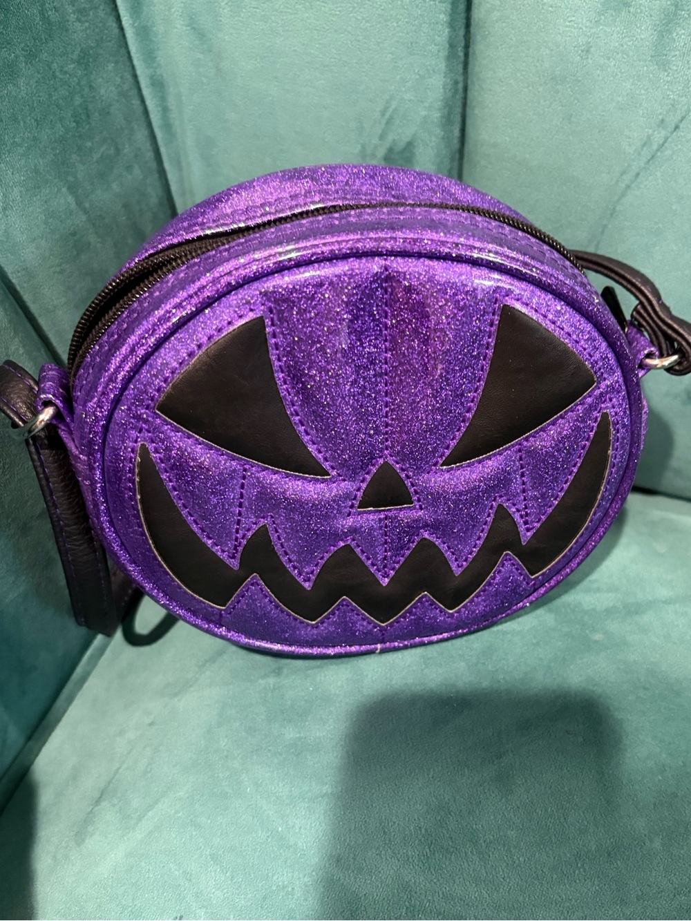 Purple Glitter Halloween Jack-O'-Lantern Crossbody Bag